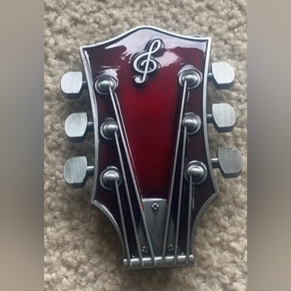 Red Guitar musician belt buckle - Picture 6 of 9